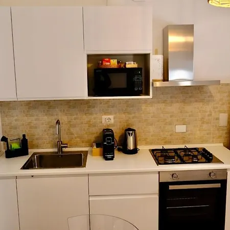 La Nuova Casa Di Zia - Near Metro A Ponte Lungo Appartamento