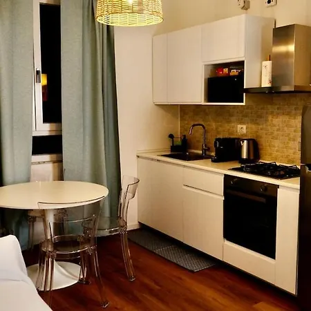 Апартаменты La Nuova Casa Di Zia - Near Metro A Ponte Lungo *