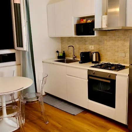 Апартаменты La Nuova Casa Di Zia - Near Metro A Ponte Lungo Рим
