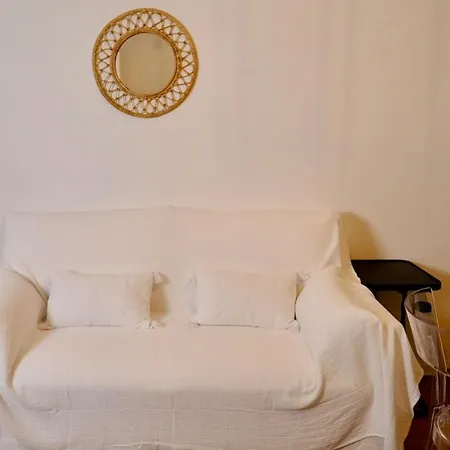 La Nuova Casa Di Zia - Near Metro A Ponte Lungo Апартаменты *