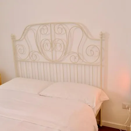 La Nuova Casa Di Zia - Near Metro A Ponte Lungo *