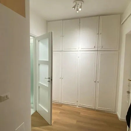 La Nuova Casa Di Zia - Near Metro A Ponte Lungo Апартаменты *