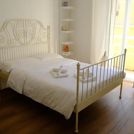 Апартаменты La Nuova Casa Di Zia - Near Metro A Ponte Lungo Рим