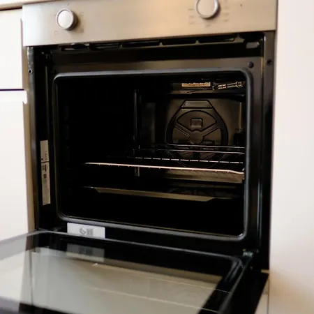 La Nuova Casa Di Zia - Near Metro A Ponte Lungo Апартаменты